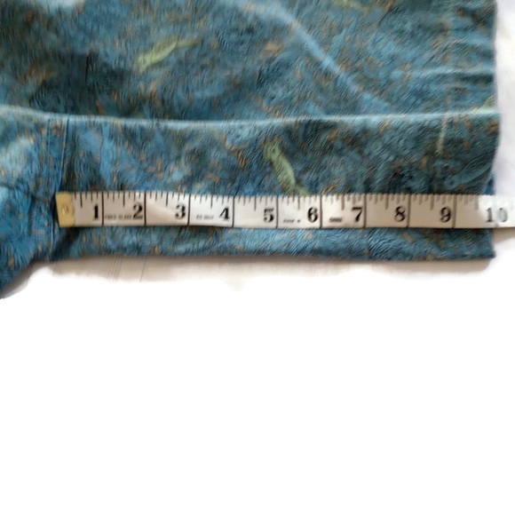 Tommy Bahama Men's Hidden Jungle Floral Animal Print Shorts Size 32 - Picture 10 of 10